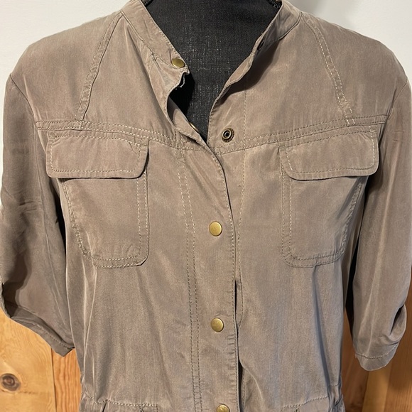 Trouvé Snap-Button Down Top - Picture 3 of 9